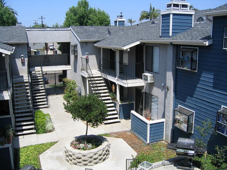 Sewer Repair Under Maryland Apartments